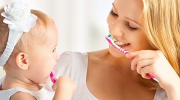 Brushing-Kids-Teeth